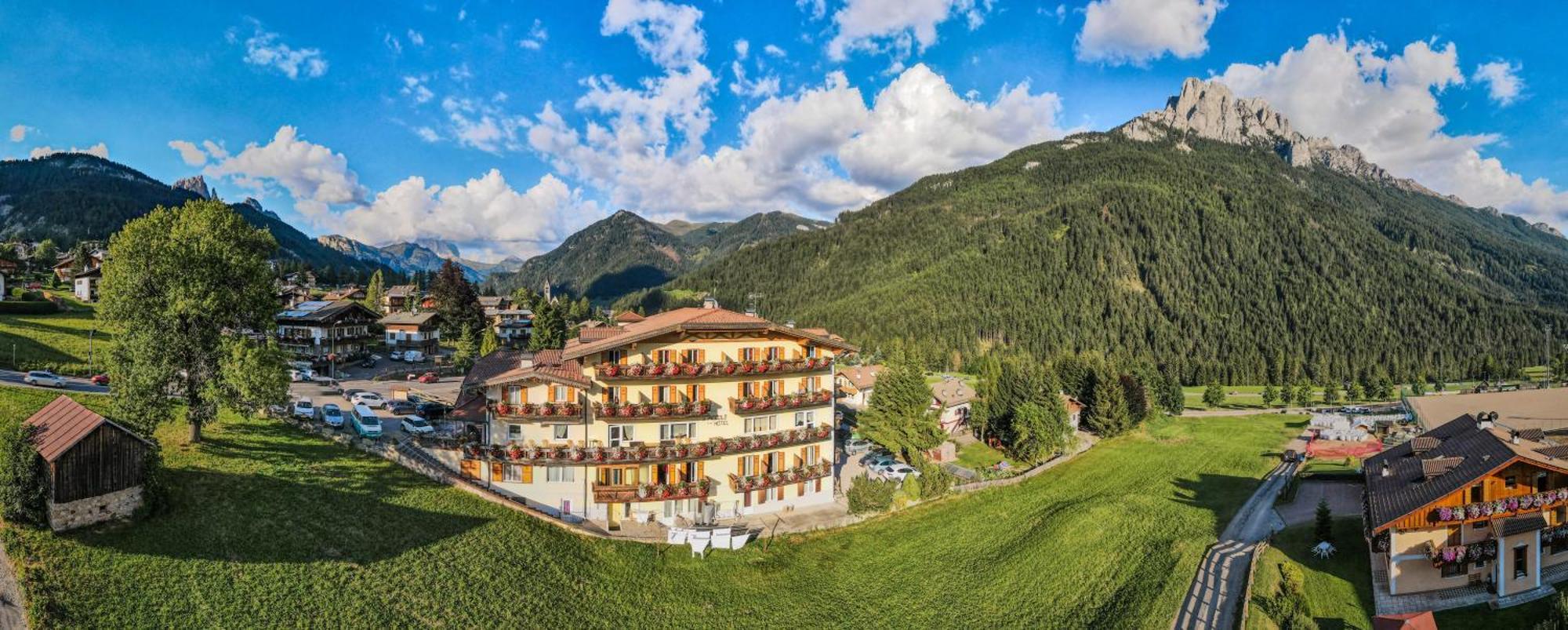 Al Piccolo Hotel Vigo di Fassa Eksteriør bilde