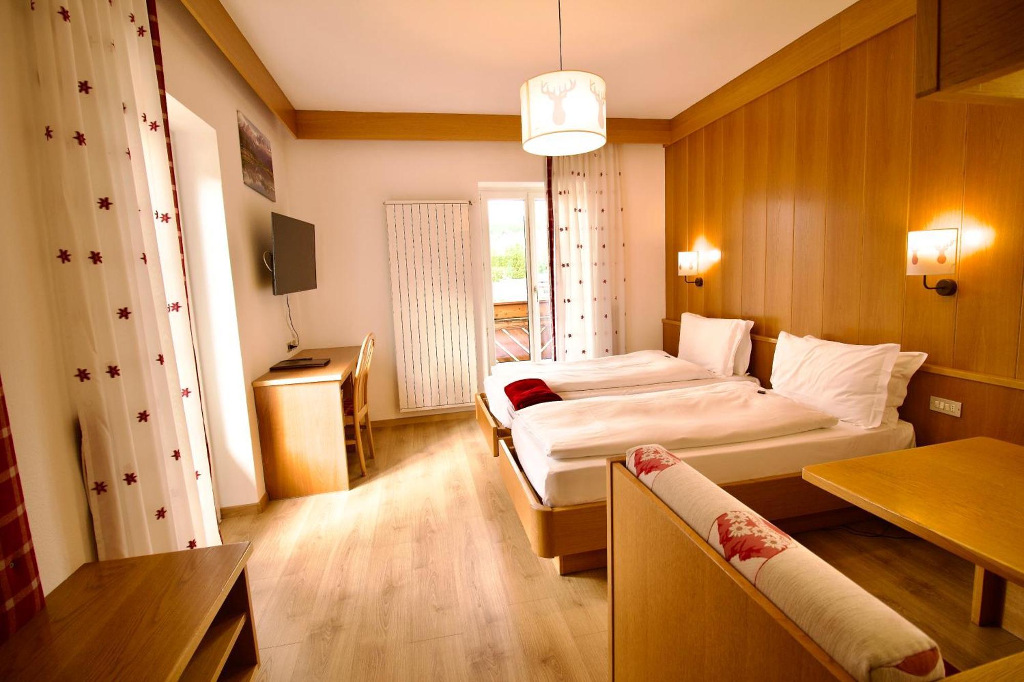 Al Piccolo Hotel Vigo di Fassa Eksteriør bilde