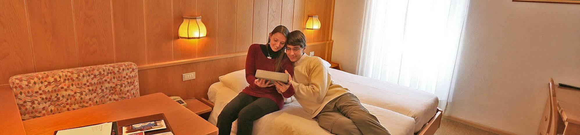 Al Piccolo Hotel Vigo di Fassa Eksteriør bilde