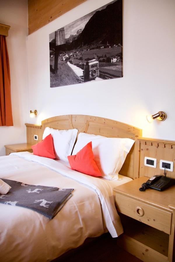 Al Piccolo Hotel Vigo di Fassa Eksteriør bilde